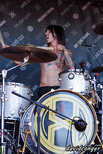A Skylit Drive at Warped Tour 2011