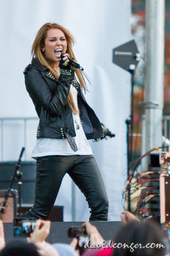 Miley Cyrus at Microsoft Store Opening