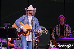 Dwight Yoakam
