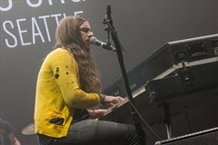 Jroddy Walston and The Business