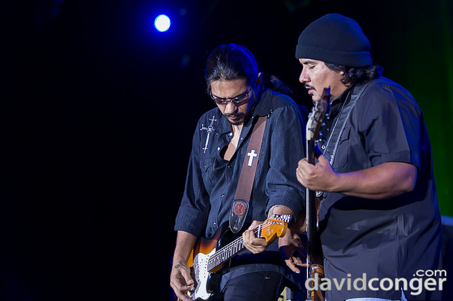 Los Lonely Boys