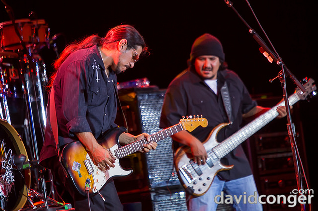 Los Lonely Boys