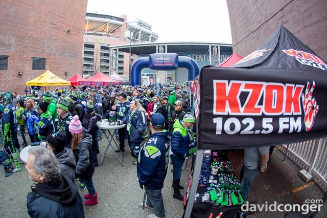 Alaska Hometown Hangar for Lions vs Seahawks
