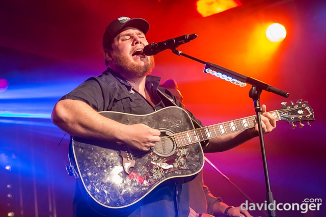 Luke Combs at Showbox SoDo | Seattle, WA | The Concert Photography of